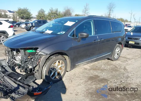 2017 Chrysler Pacifica Touring-L from USA, damaged, VIN 2C4RC1BG5HR501322